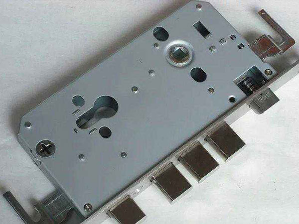 广汉24小时上门开锁公司